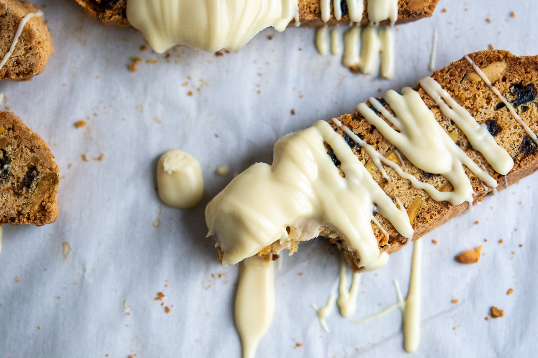 Lemon Biscotti Recipe With Pistachios and Lemon Glaze